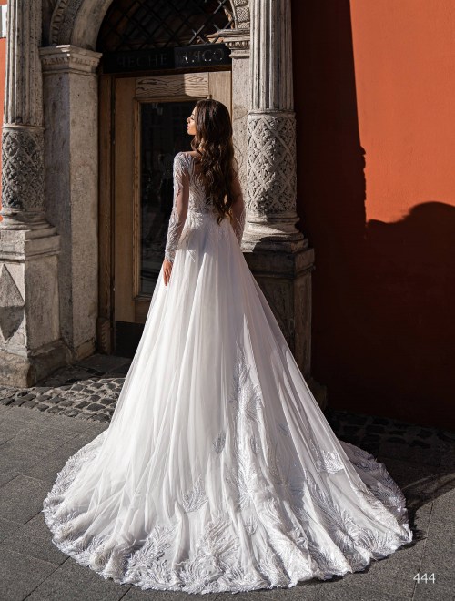 https://www.sposa-lia.com/images/stories/virtuemart/product/444       (3)62.jpg
